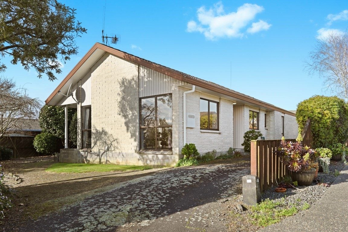 17 Pohutukawa Drive, Pukete, Hamilton - Carousel 19