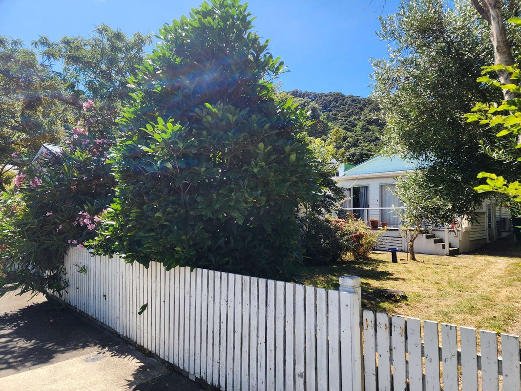 87 Muritai Road, Eastbourne, Lower Hutt - Carousel 1