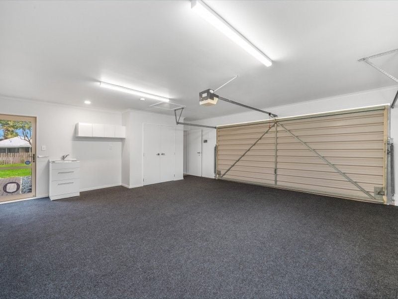 18 Mews Place, Forest Lake, Hamilton - Carousel 10