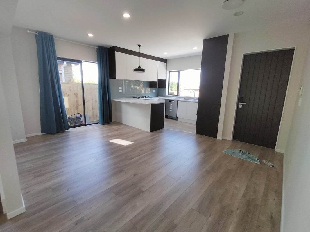 26 Golfland Drive, Golflands, Auckland - Carousel 2