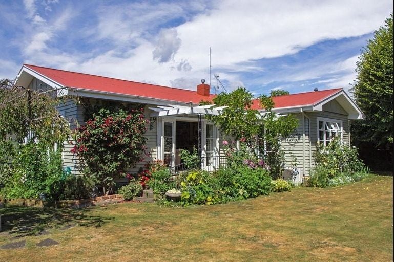 17 Opaki Road, Lansdowne, Masterton - Carousel 1