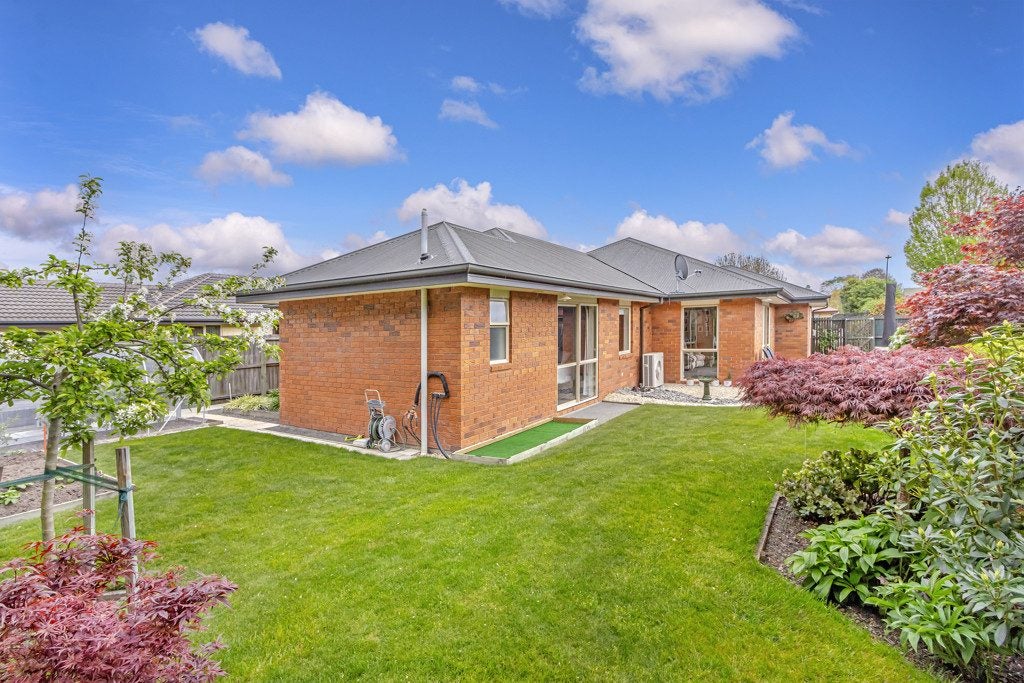 22 Richard Seddon Drive, Northwood, Christchurch - Carousel 2