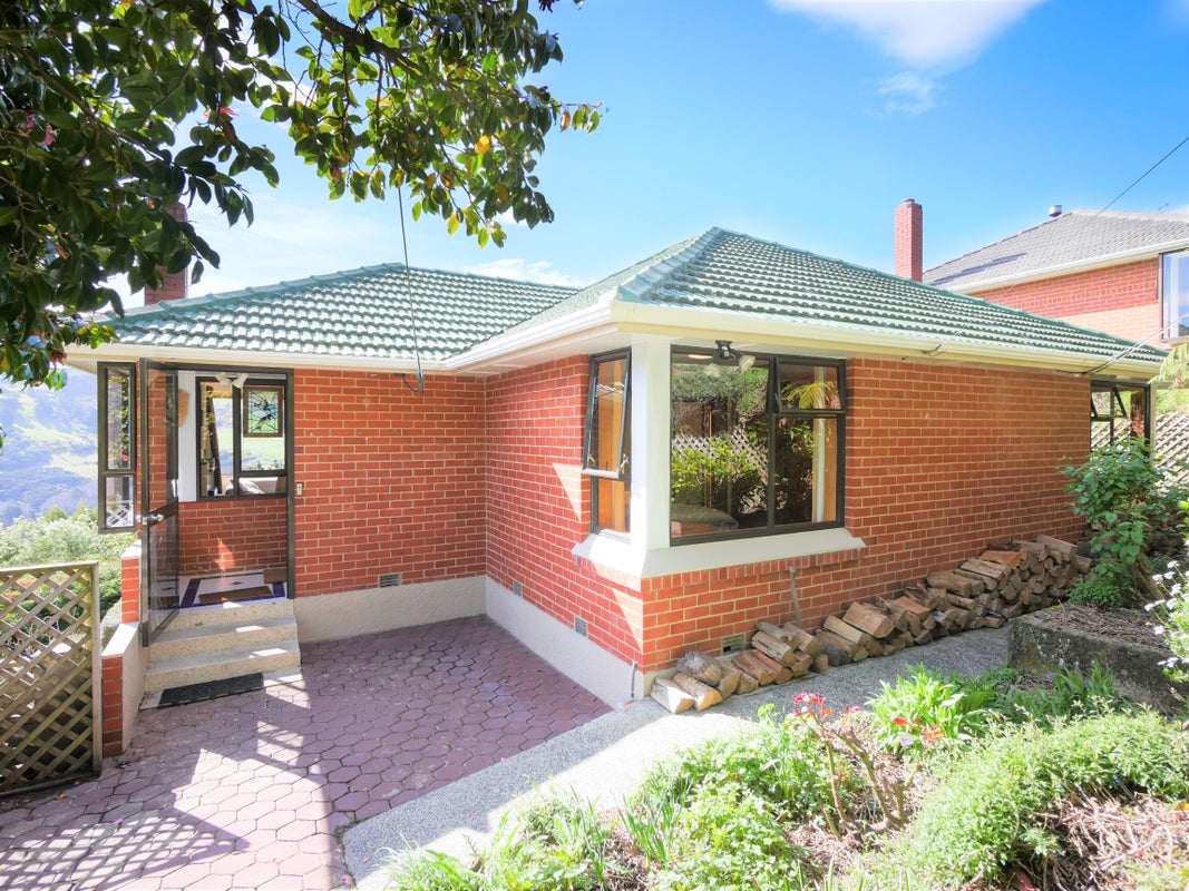 201 Signal Hill Road, Opoho, Dunedin - Carousel 1
