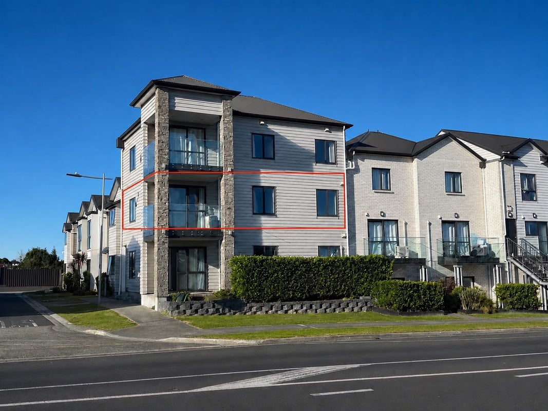 2/1 Wallson Crescent, Wiri, Auckland - Carousel 1
