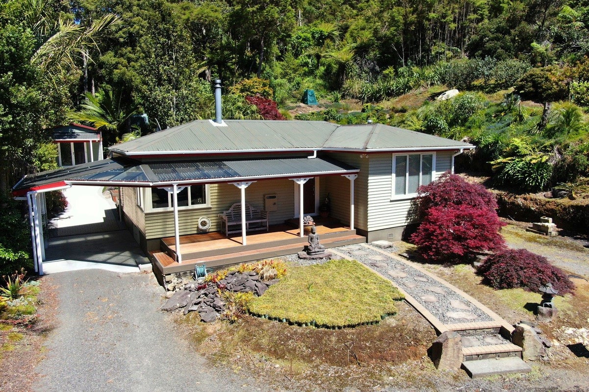 111 Old Reservoir Road, Paeroa - Carousel 1