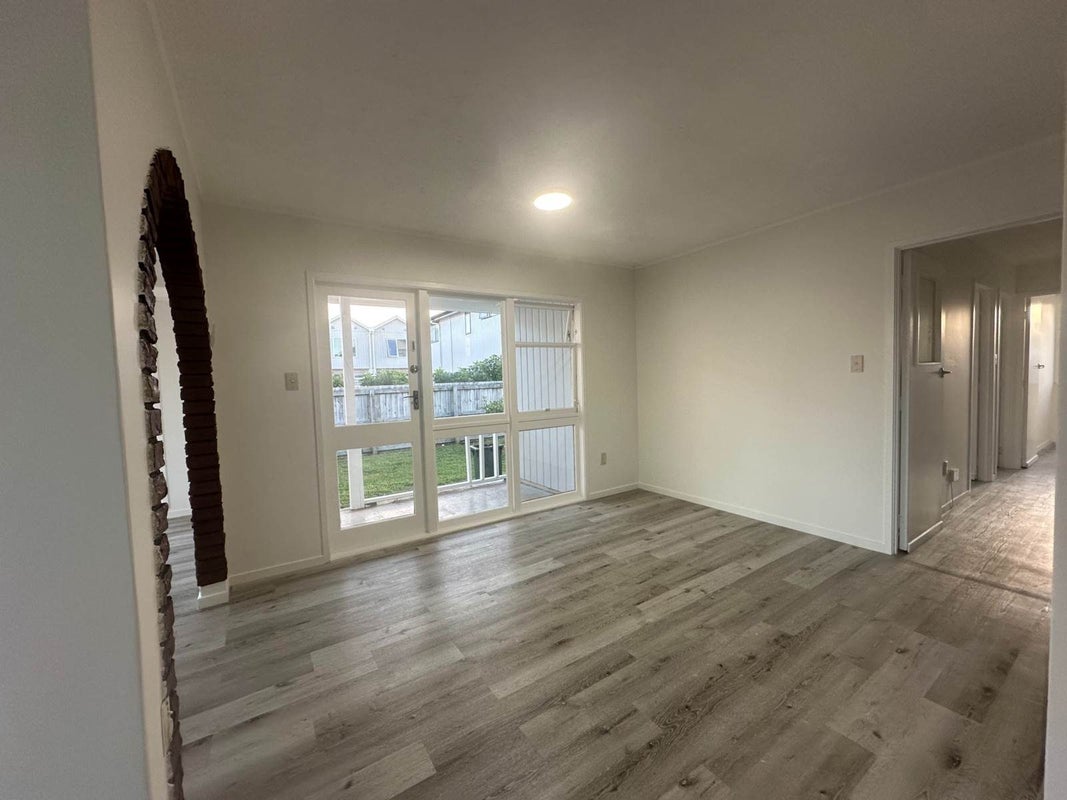 46 Wakefield Road, Favona, Auckland - Carousel 2