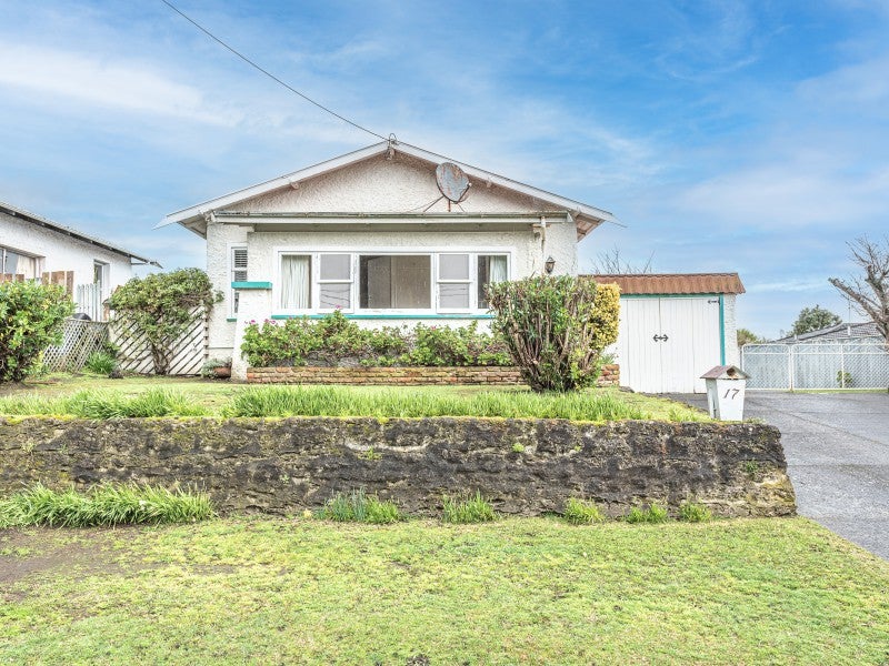 17 Fergusson Street, Springvale, Whanganui - Carousel 1