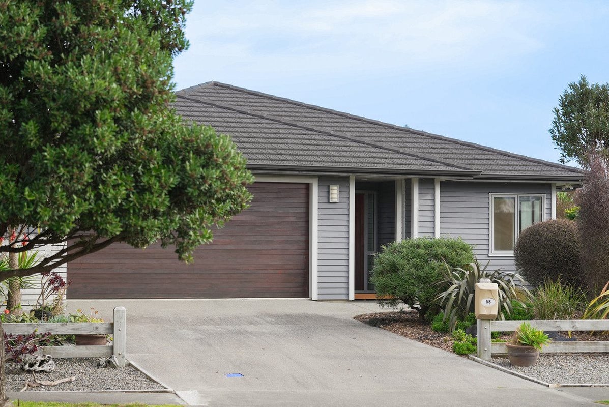 58 Kotuku Drive, Paraparaumu Beach, Paraparaumu - Carousel 1