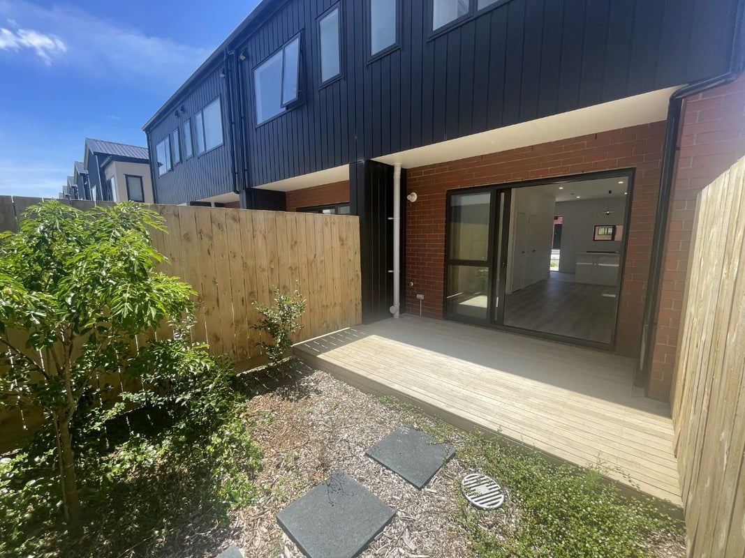 18 Hokoteta Street, Mount Wellington, Auckland - Carousel 2