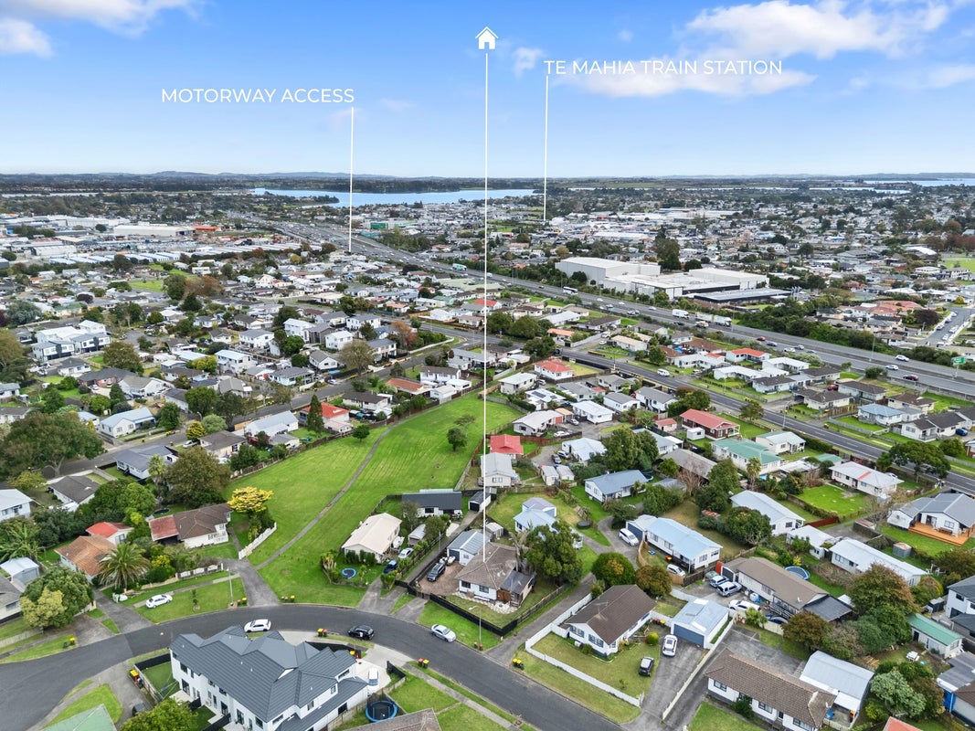13 Melleray Place, Randwick Park, Auckland - Carousel 21