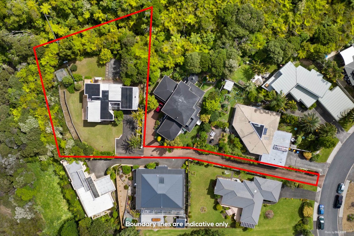 17 Oakpark Place, West Harbour, Auckland - Carousel 1
