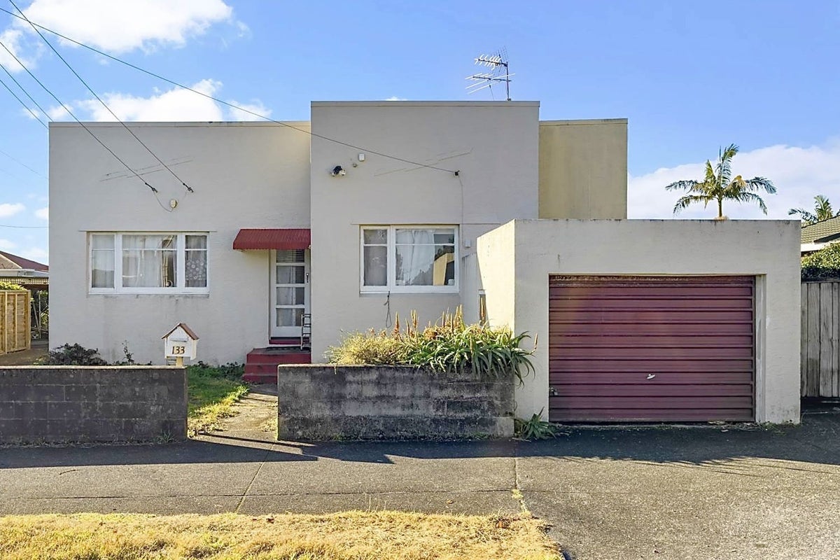 133 Landscape Road, Mount Eden, Auckland - Carousel 1