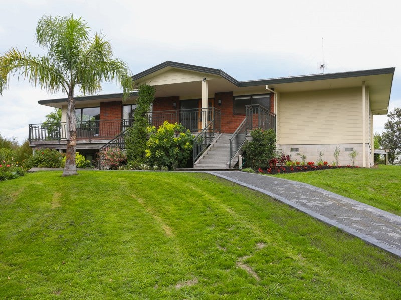 62 Nilgiri Road, Poraiti, Napier - Carousel 1