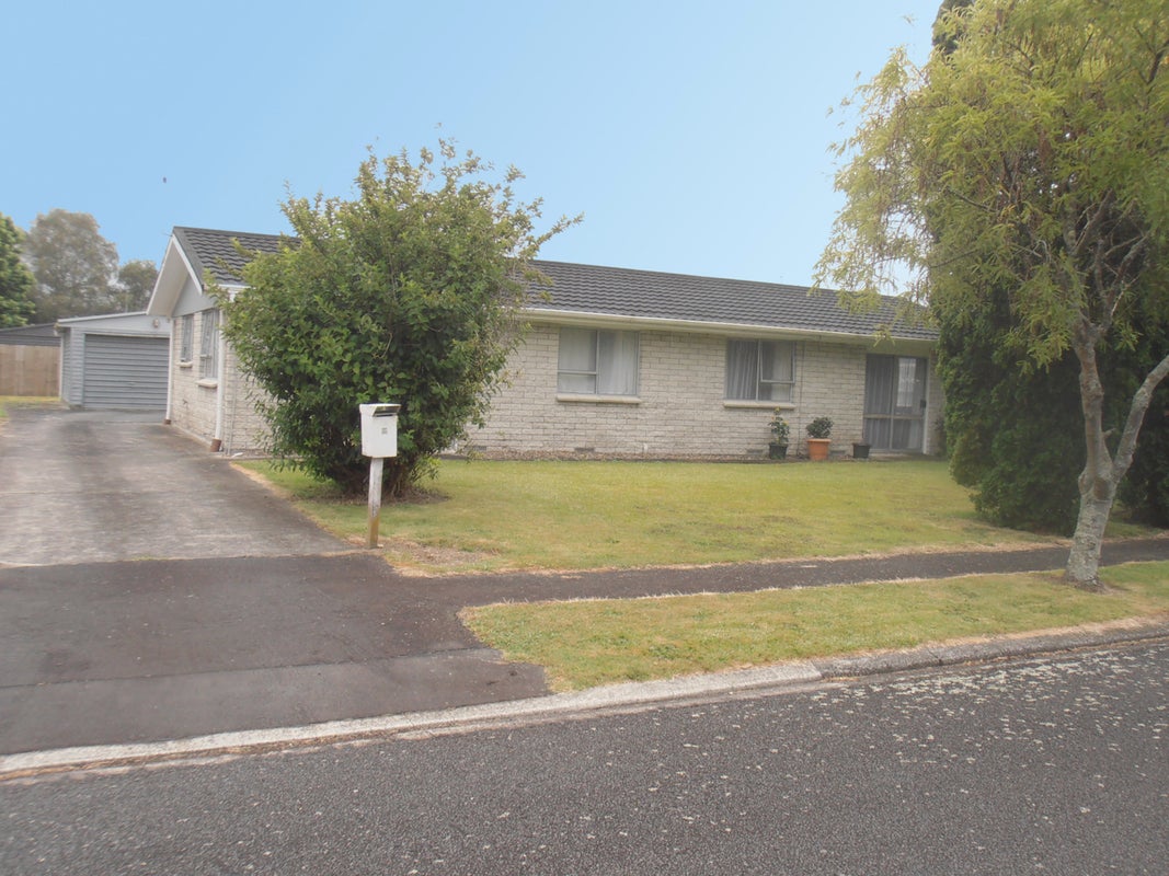 7A Dalton Crescent, Dinsdale, Hamilton - Carousel 1
