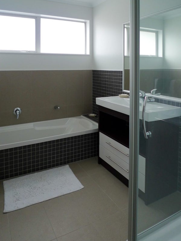 11/11 Hatfield Place, Albany Heights, Auckland - Carousel 10
