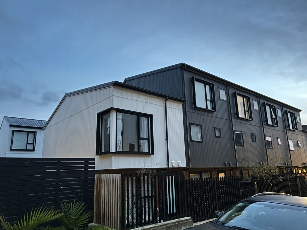 24 Ara Mara Hua, HENDERSON, AUCKLAND - Carousel 1