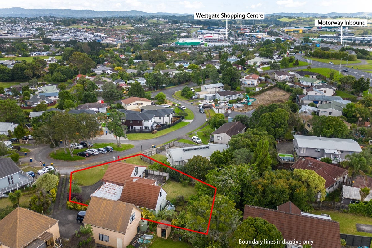 16 Woodhouse Place, West Harbour, Auckland - Carousel 21