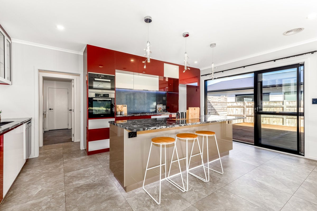 2 Opaoa Way, Aotea, Porirua - Carousel 2
