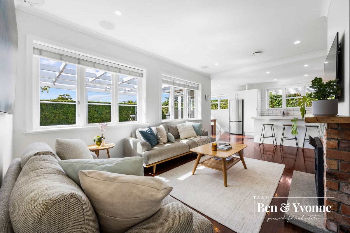 21 Golf Avenue, Otahuhu, Auckland - Carousel 2