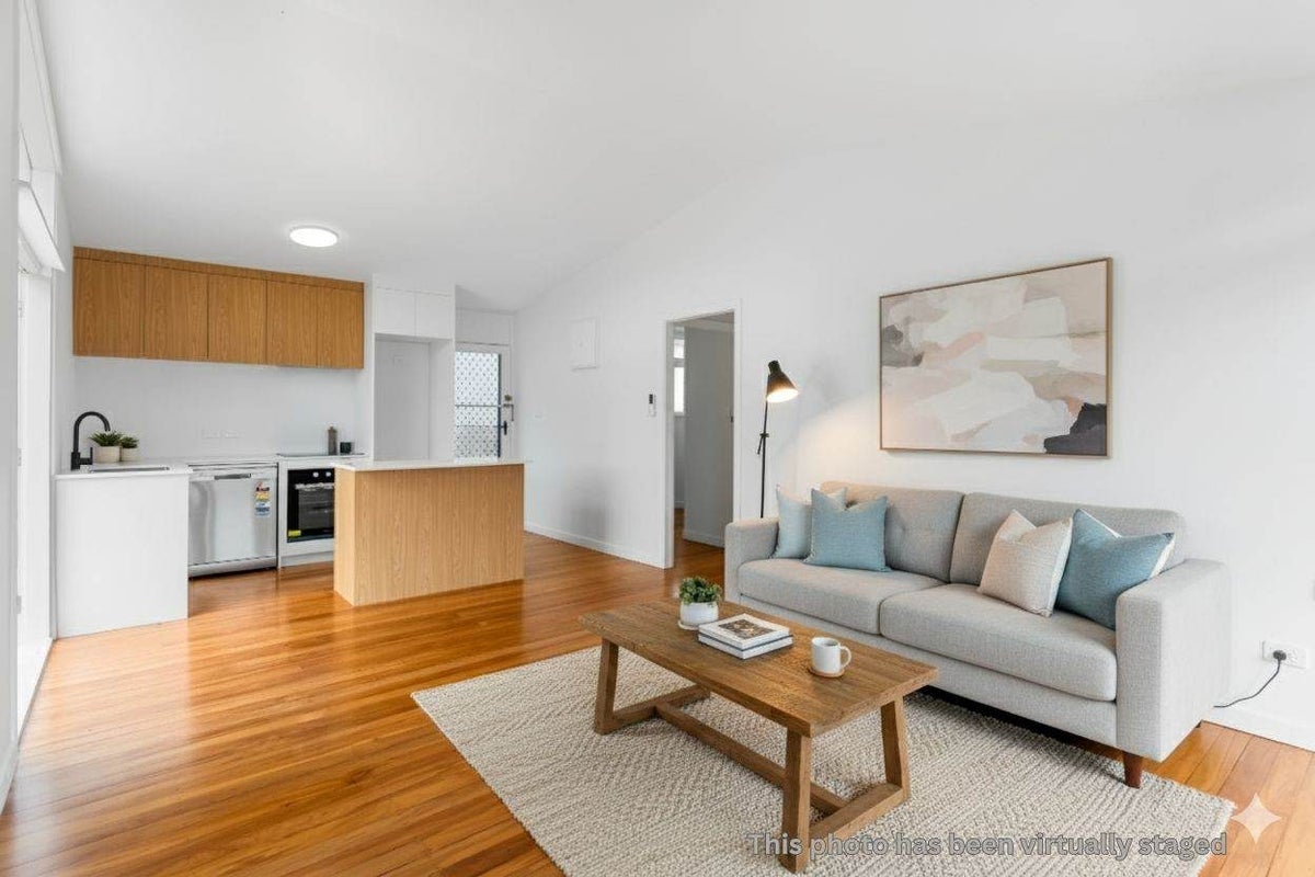 1/26 Warwick Street, Western Springs, Auckland - Carousel 1