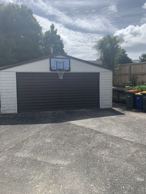 84 Ravenwood Drive, Forrest Hill, Auckland - Carousel 2