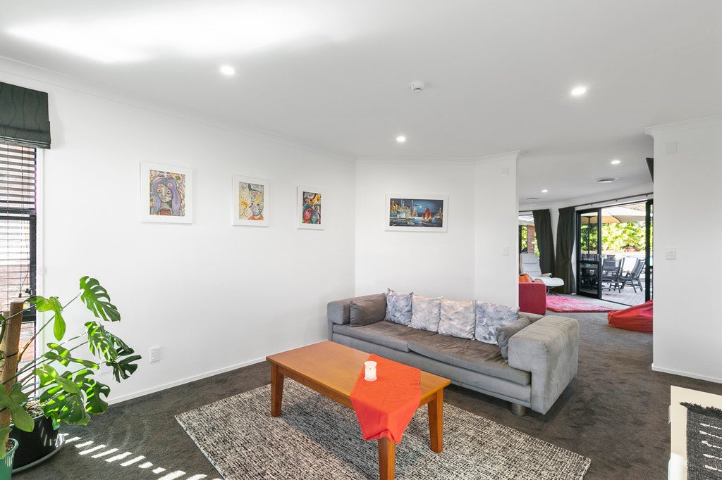 21 Kahawairahi Drive, Beachlands, Auckland - Carousel 26
