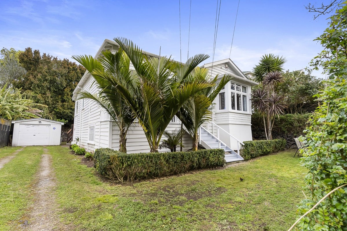 14 Malvern Road, Morningside, Auckland - Carousel 1