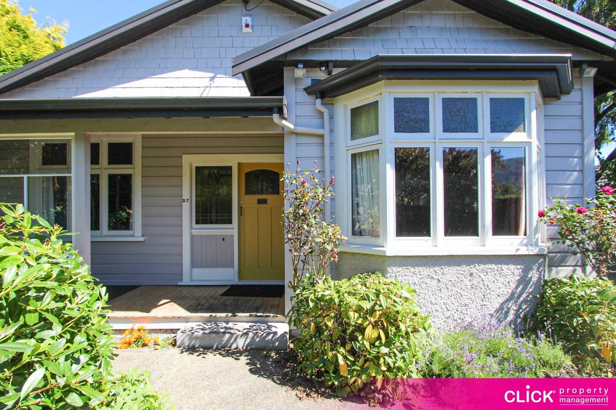 37 Prestwick Street, Maori Hill, Dunedin - Carousel 1