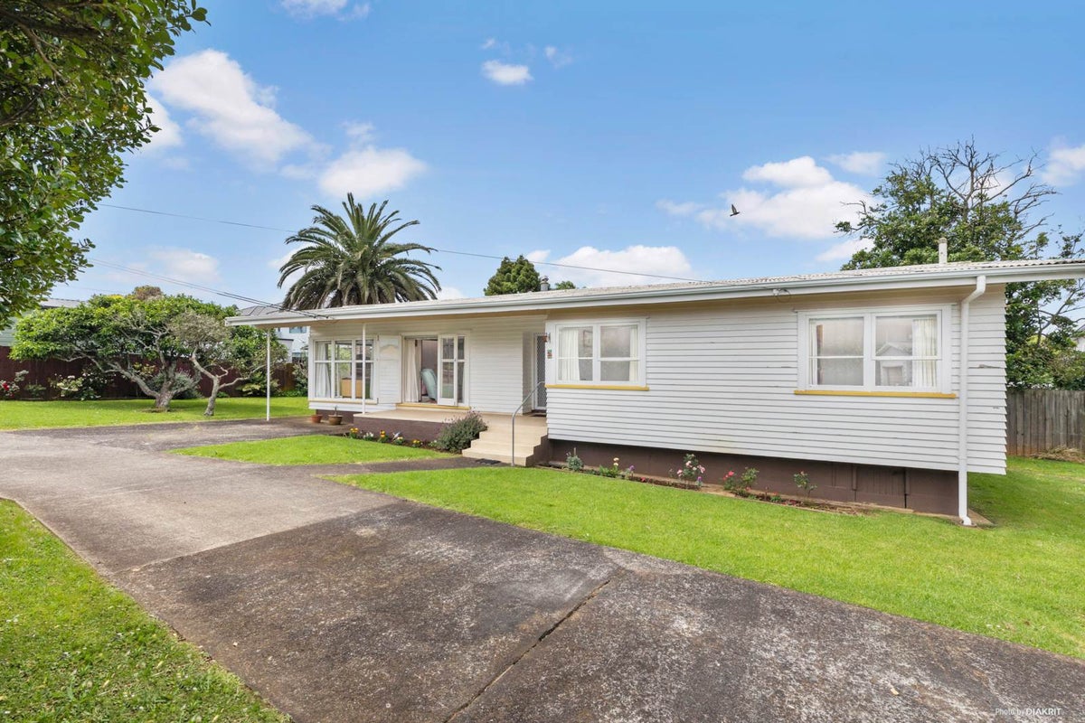 36 Haughey Avenue, Three Kings, Auckland - Carousel 2