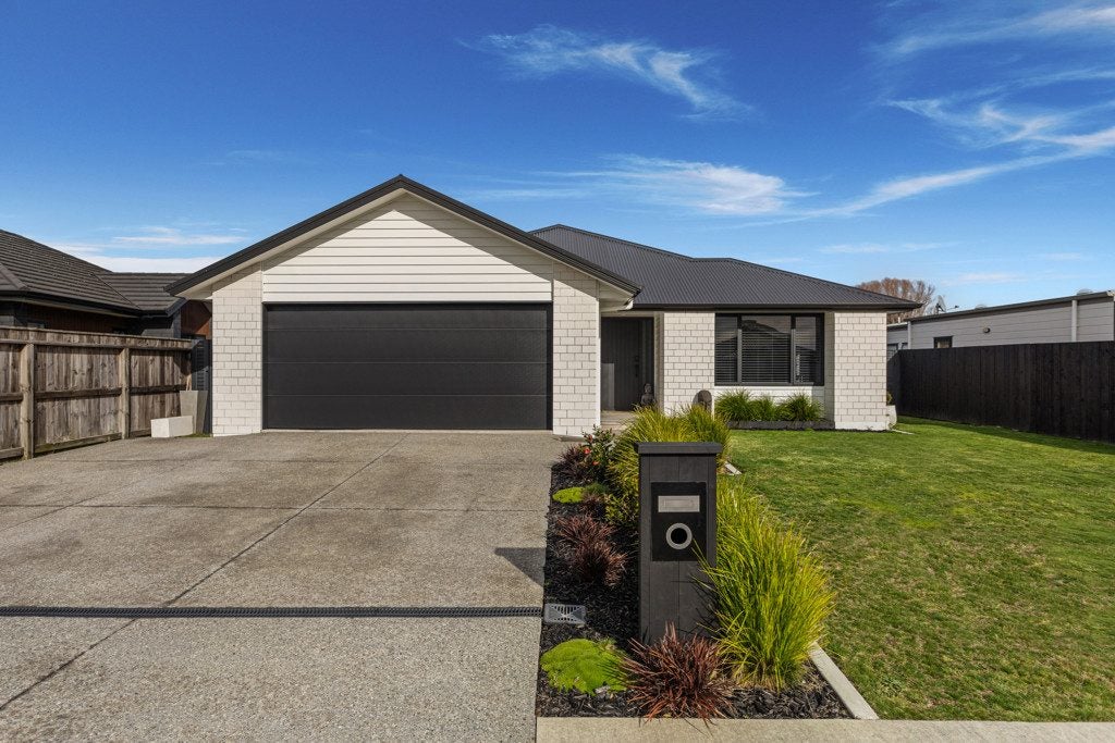 9 Kotare DR, Coastlands, Whakatane - Carousel 1