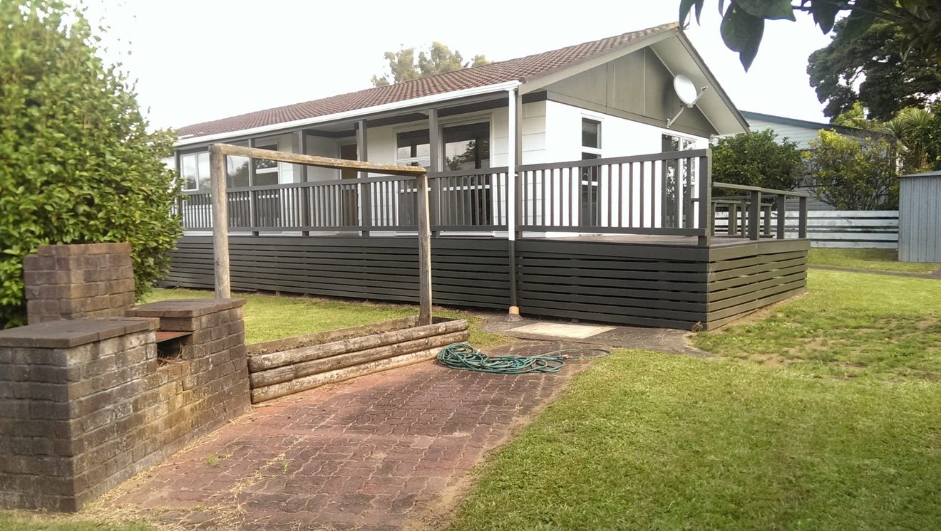 9 Bluewater Place, Wattle Downs, Auckland - Carousel 2