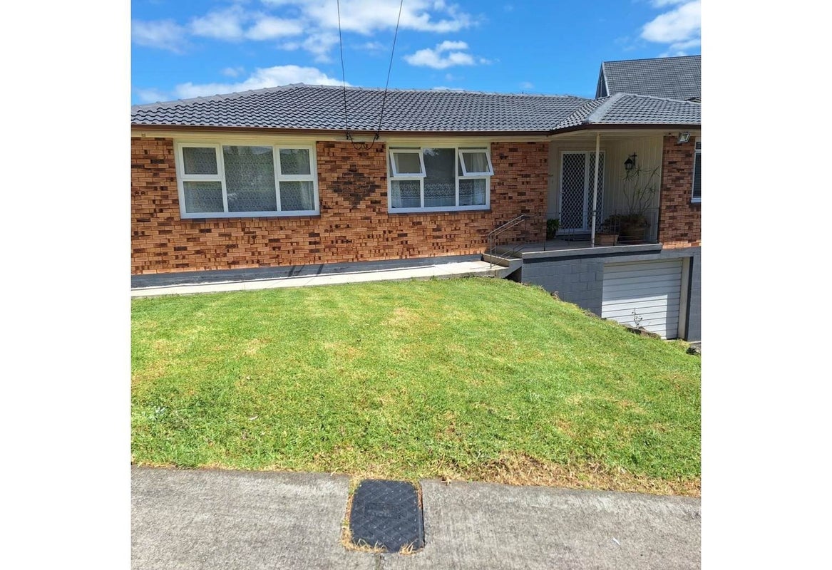 8 Windermere Crescent, Blockhouse Bay, Auckland - Carousel 14