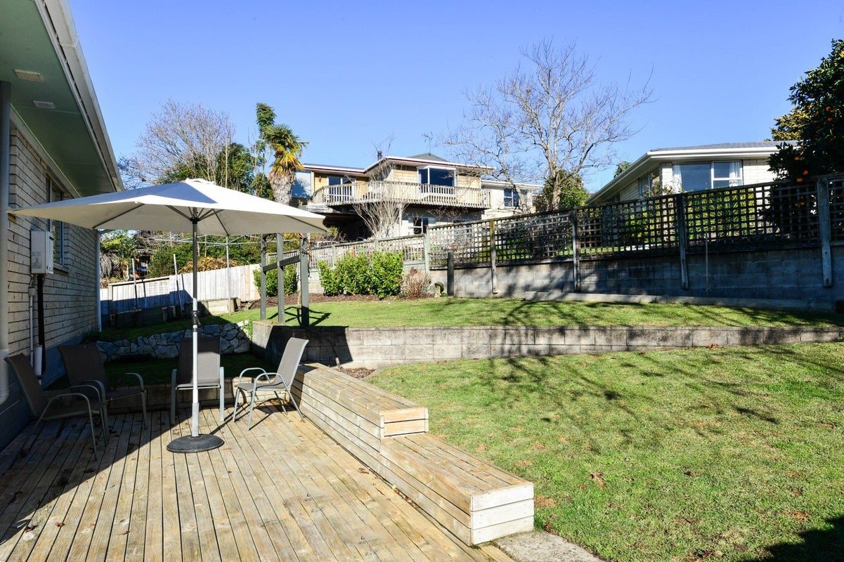 10 Hazelwood Avenue, Dinsdale, Hamilton - Carousel 3