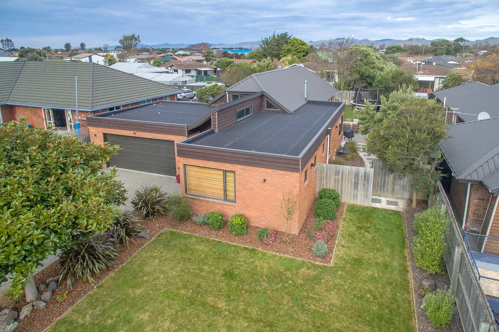 15 Woodhaven Place, Parklands, Christchurch - Carousel 2