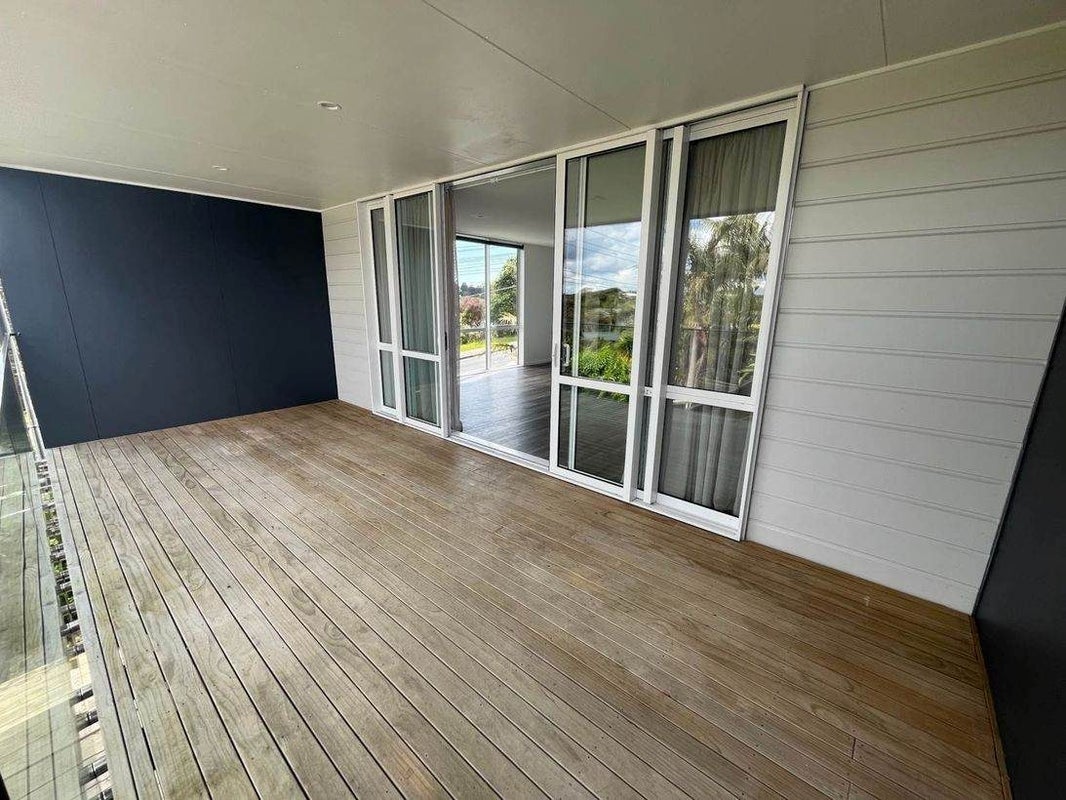 234 Upper Harbour Drive, Greenhithe, Auckland - Carousel 2