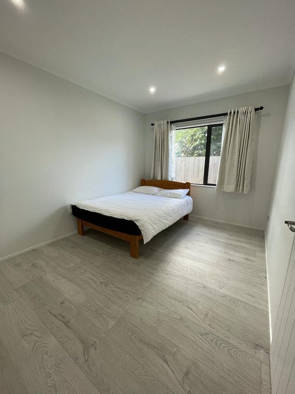 20A Rimu Road, Mangere Bridge, Auckland - Carousel 1