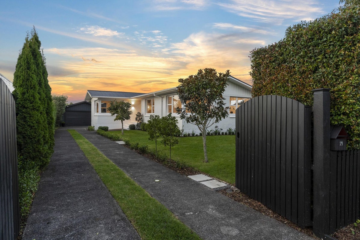29 Innisfree Drive, Ellerslie, Auckland - Carousel 1