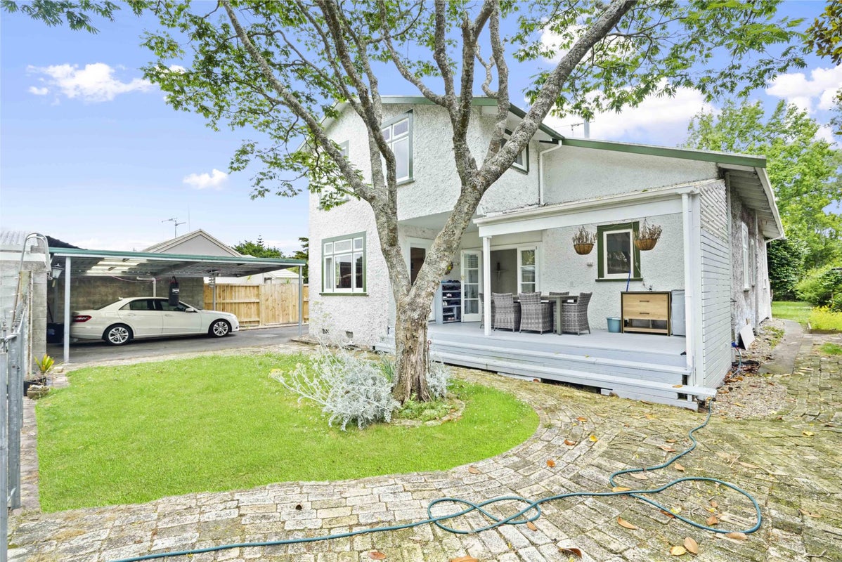 52 Te Aroha Street, Hamilton East, Hamilton - Carousel 1