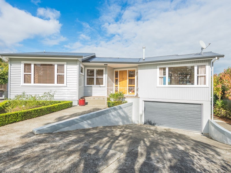 142 Mount View Road, Bastia Hill, Whanganui - Carousel 23