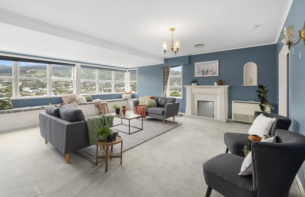 19A Tawa Terrace, Tawa, Wellington - Carousel 1