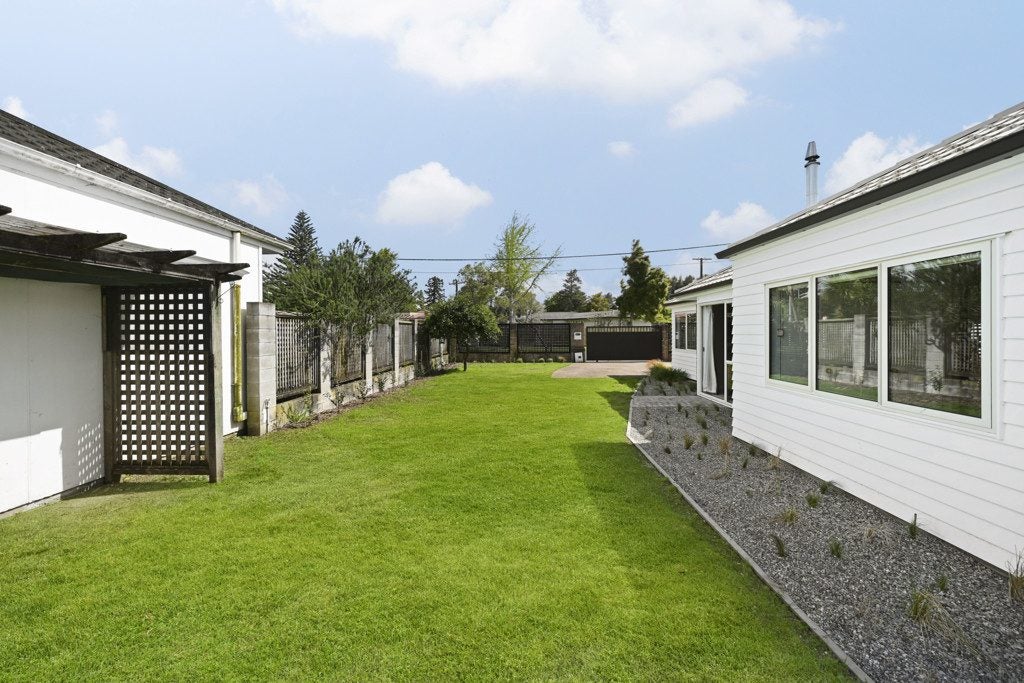 2B Bailey Avenue, Claudelands, Hamilton - Carousel 2
