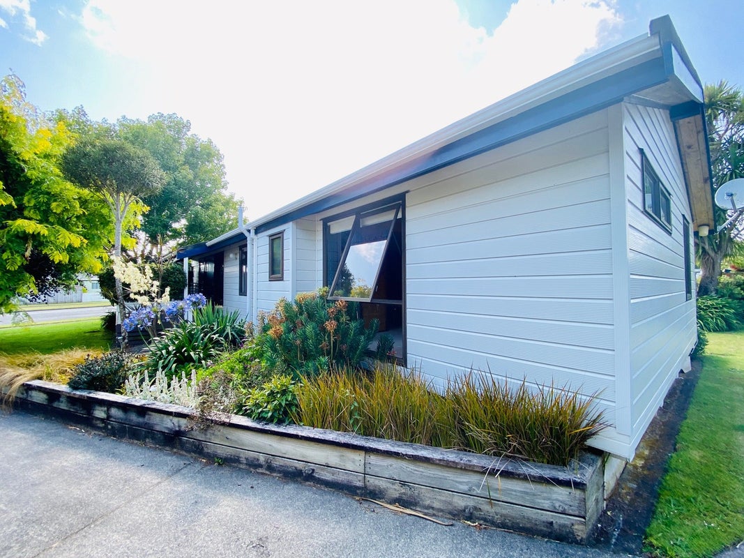58 Branch Road, Highlands Park, New Plymouth - Carousel 2