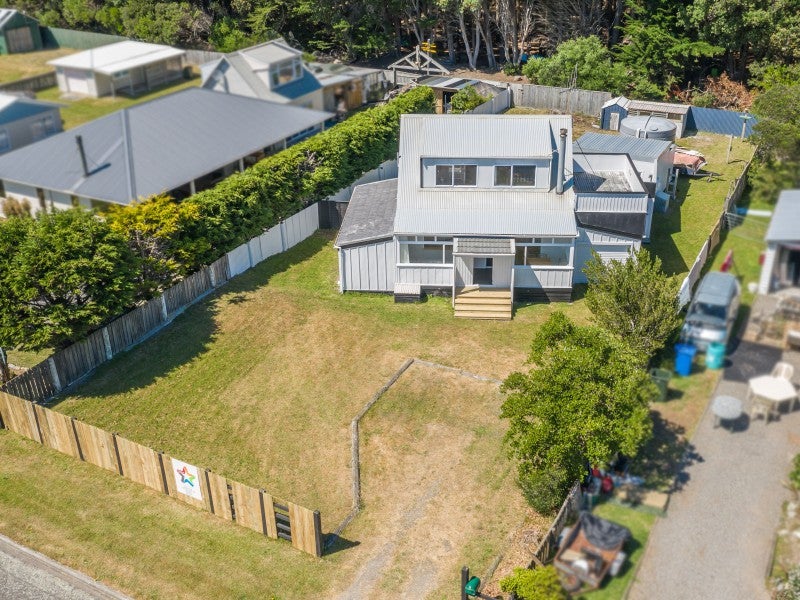 31 Hydrabad Drive, Waitarere Beach, Levin - Carousel 2