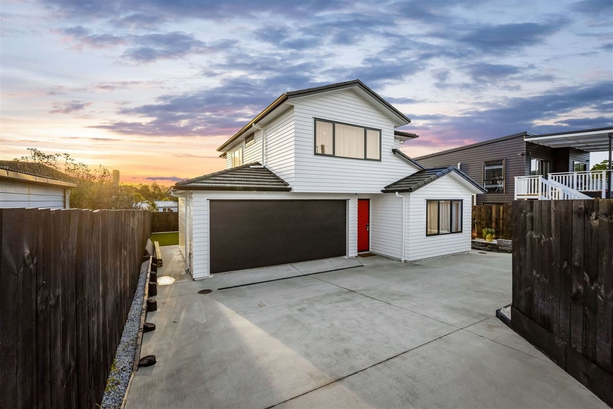 111A Matipo Road, Mairangi Bay, Auckland - Carousel 1