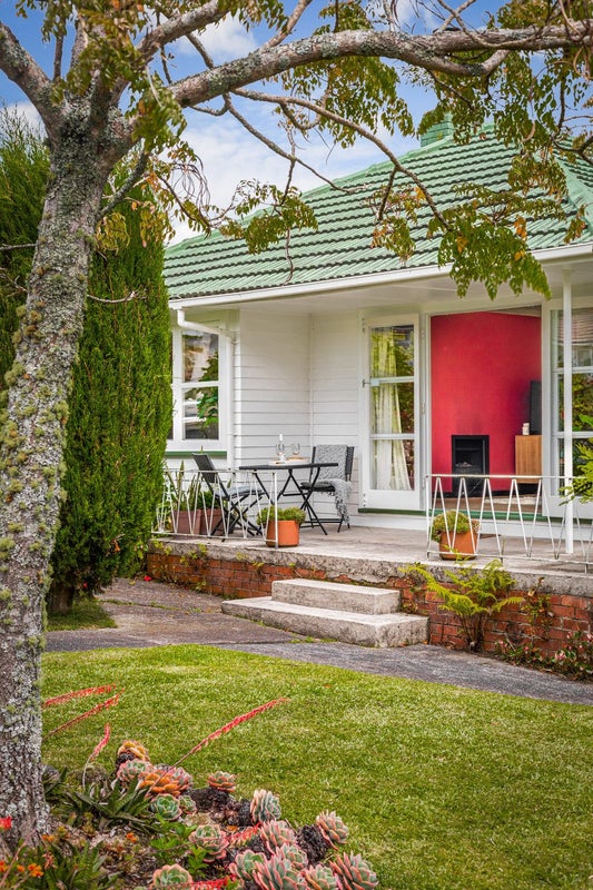 1 Boler Place, New Lynn, Auckland - Carousel 30