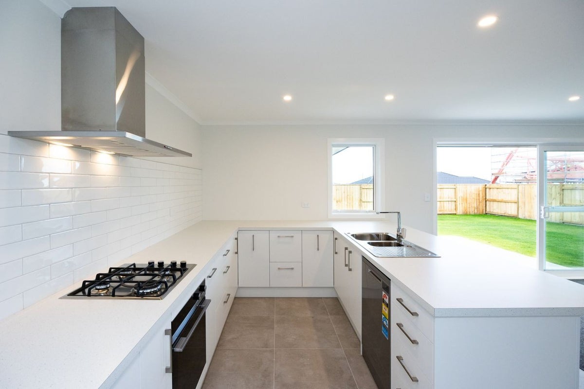 53 Atlantic Drive, Fitzherbert, Palmerston North - Carousel 2