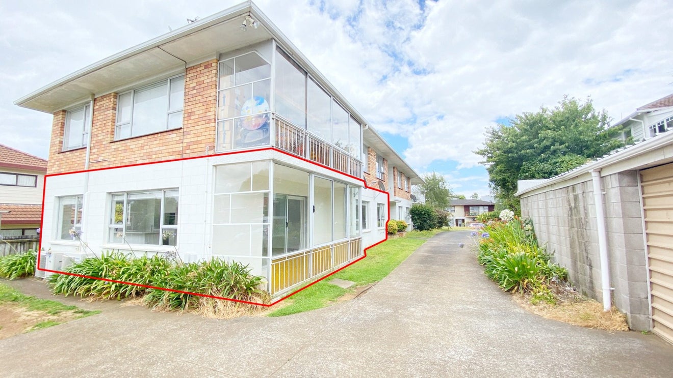 2/16 Pah Road, Epsom, Auckland - Carousel 18