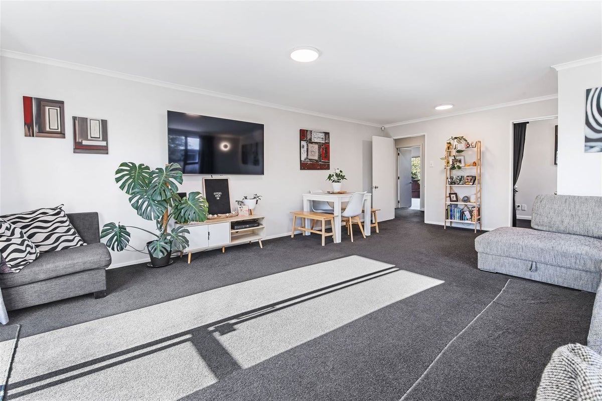 4 Cossar Street, Burwood, Christchurch - Carousel 2