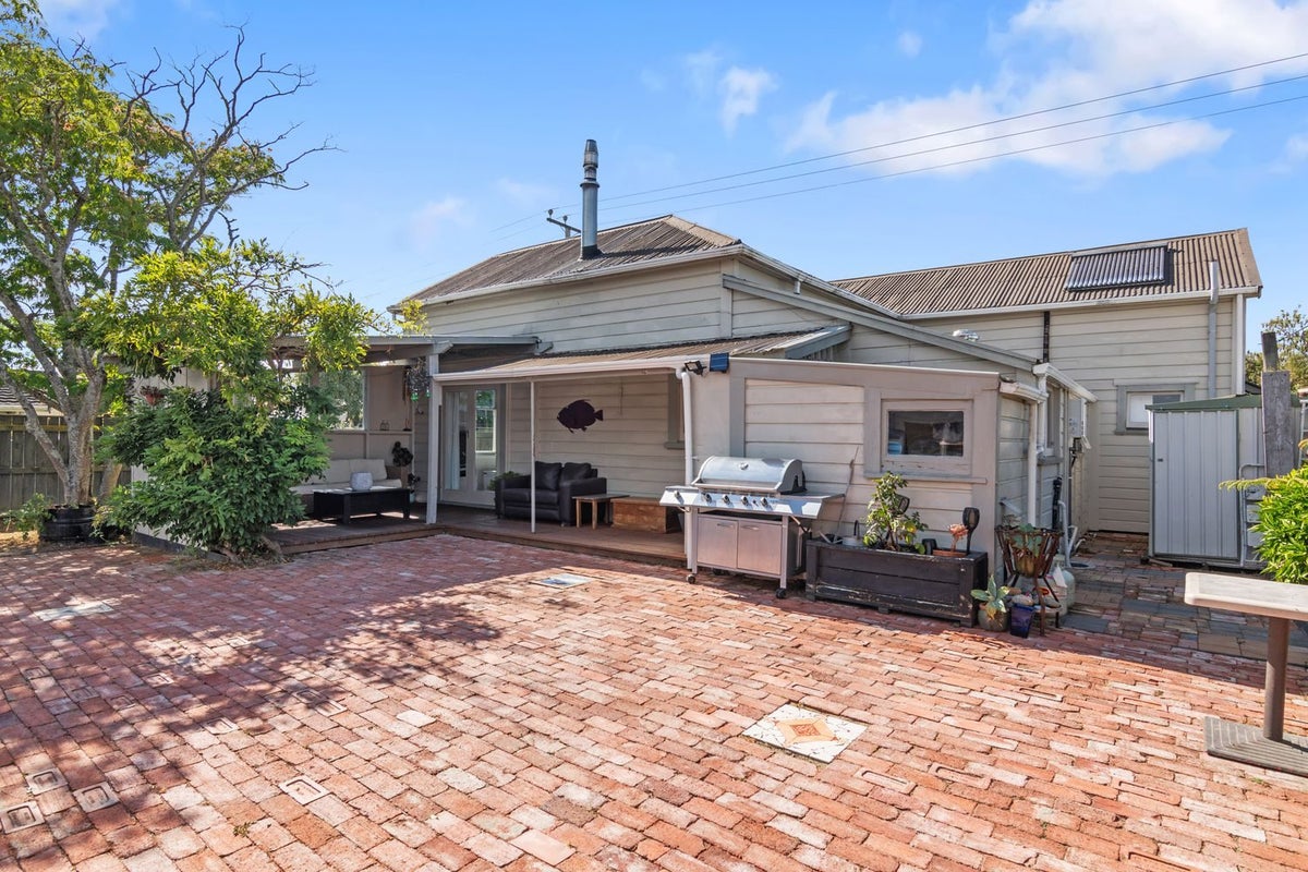 5 Lord Rutherford Road North, Brightwater - Carousel 17