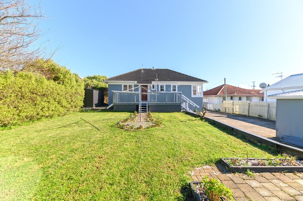 1/9 Frances Street, Manurewa, Auckland - Carousel 1